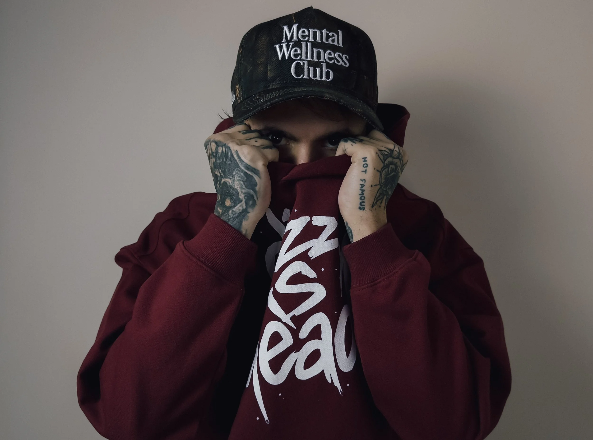 ミュージシャン KG IS DEAD SWEATSHIRT ミュージシャン KG IS DEAD SWEATSHIRT King Gnu OFFICIAL GOODS STORE